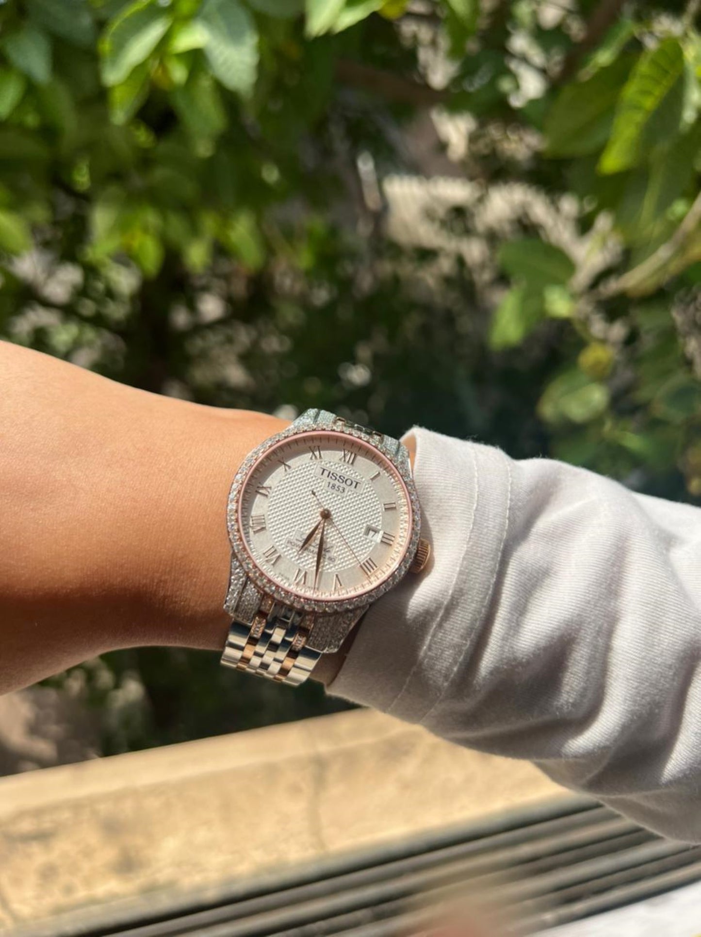 5.85ct TDW Round Cut Diamond Women's Watch