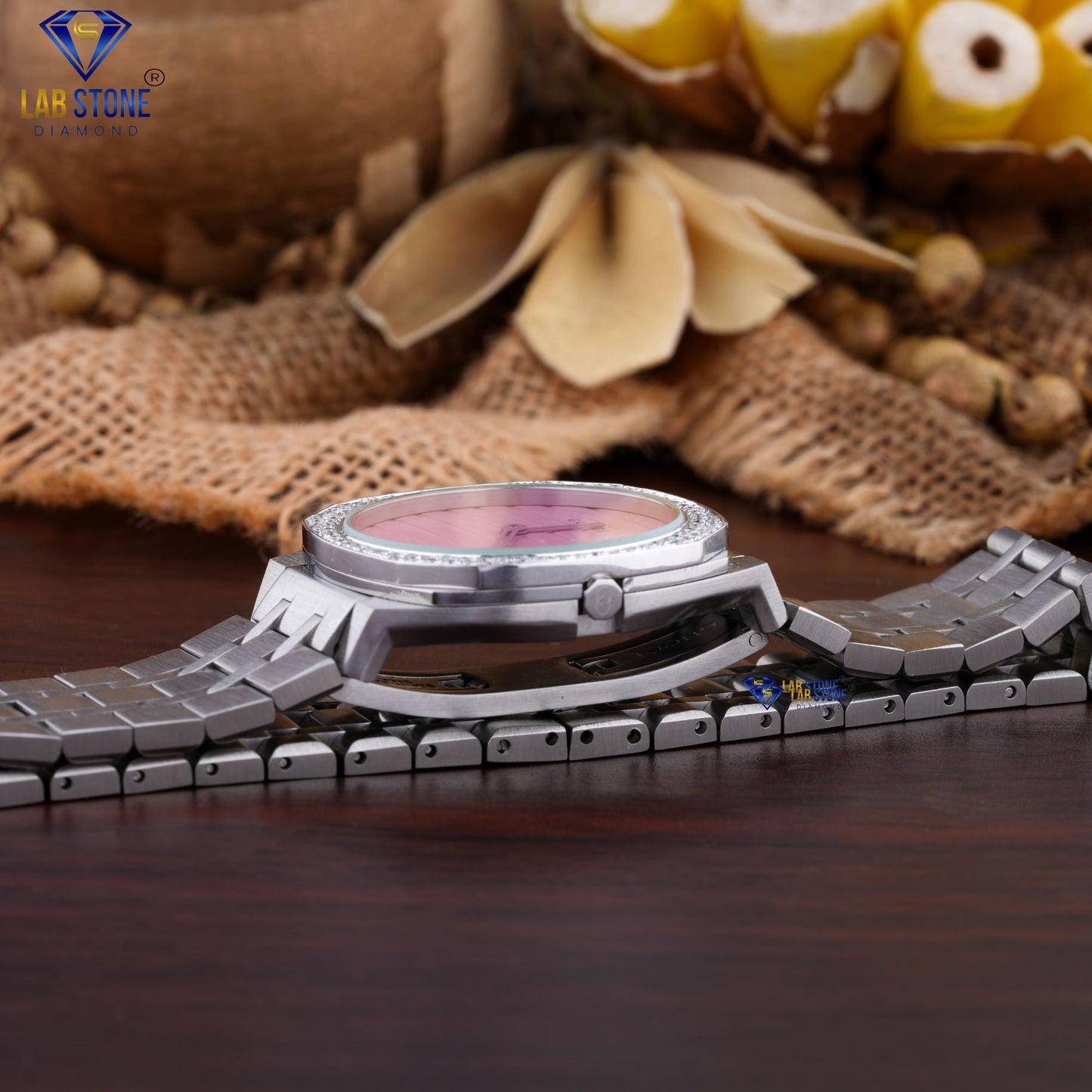 0.68 ct TDW Round Cut Diamond Watch Moissanite Diamond women's Watch