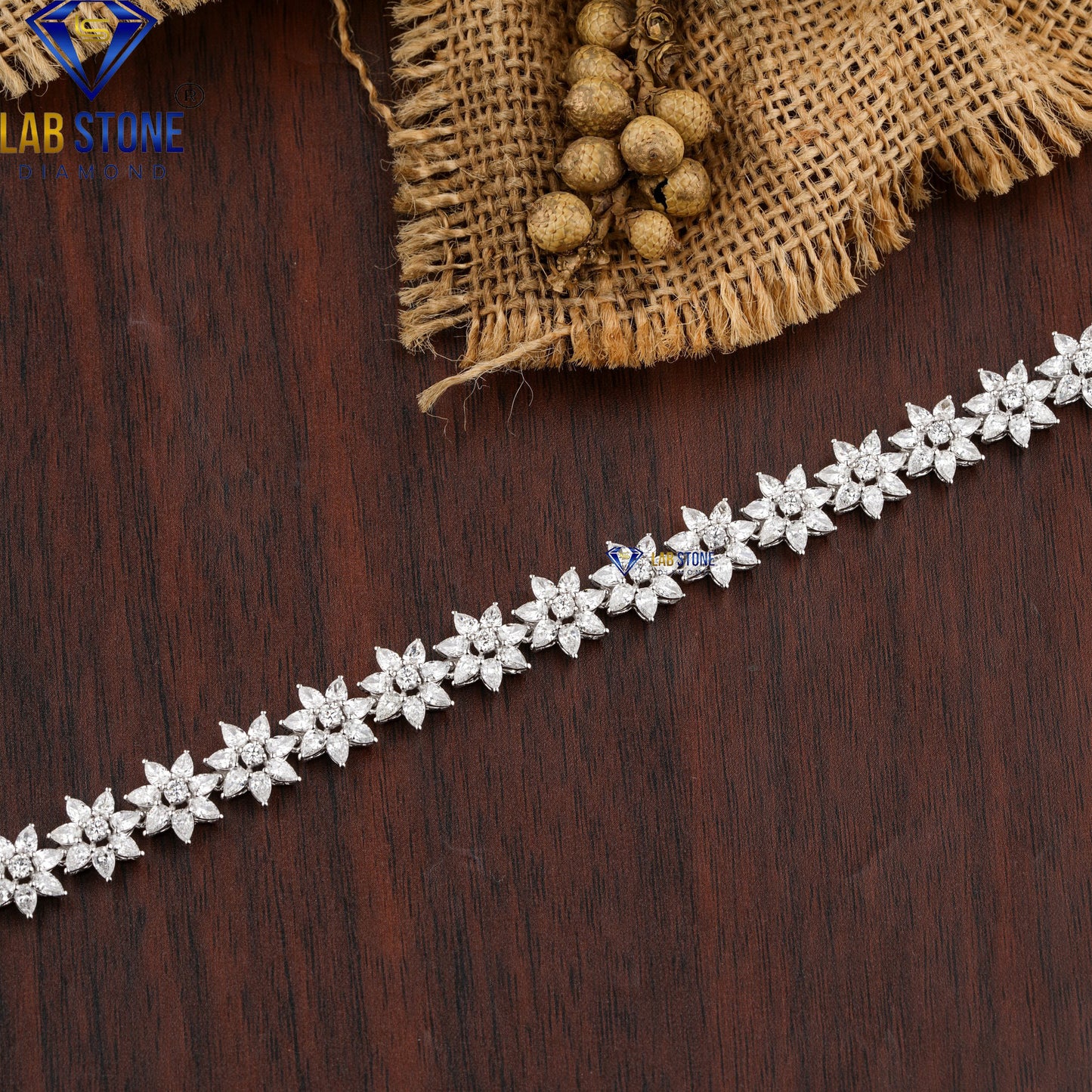 9.912 TDW Pear & Round Cut Diamond Slider Bracelet