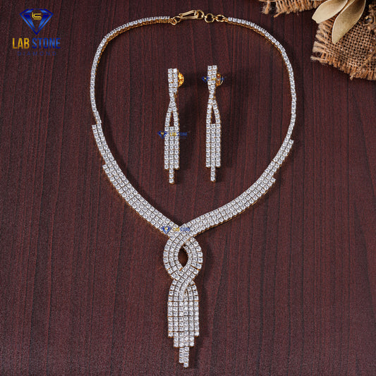 33.162 TDW Round Cut Diamond Women’s Charm Necklace