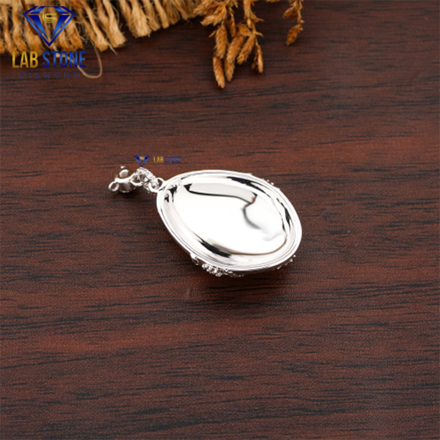 0.759 TDW Round Cut Diamond Custom Pendant