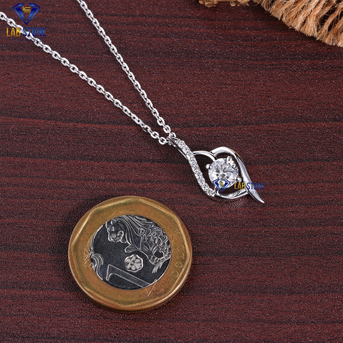 0.89 TDW Round Cut Diamond Custom Pendant with Chain