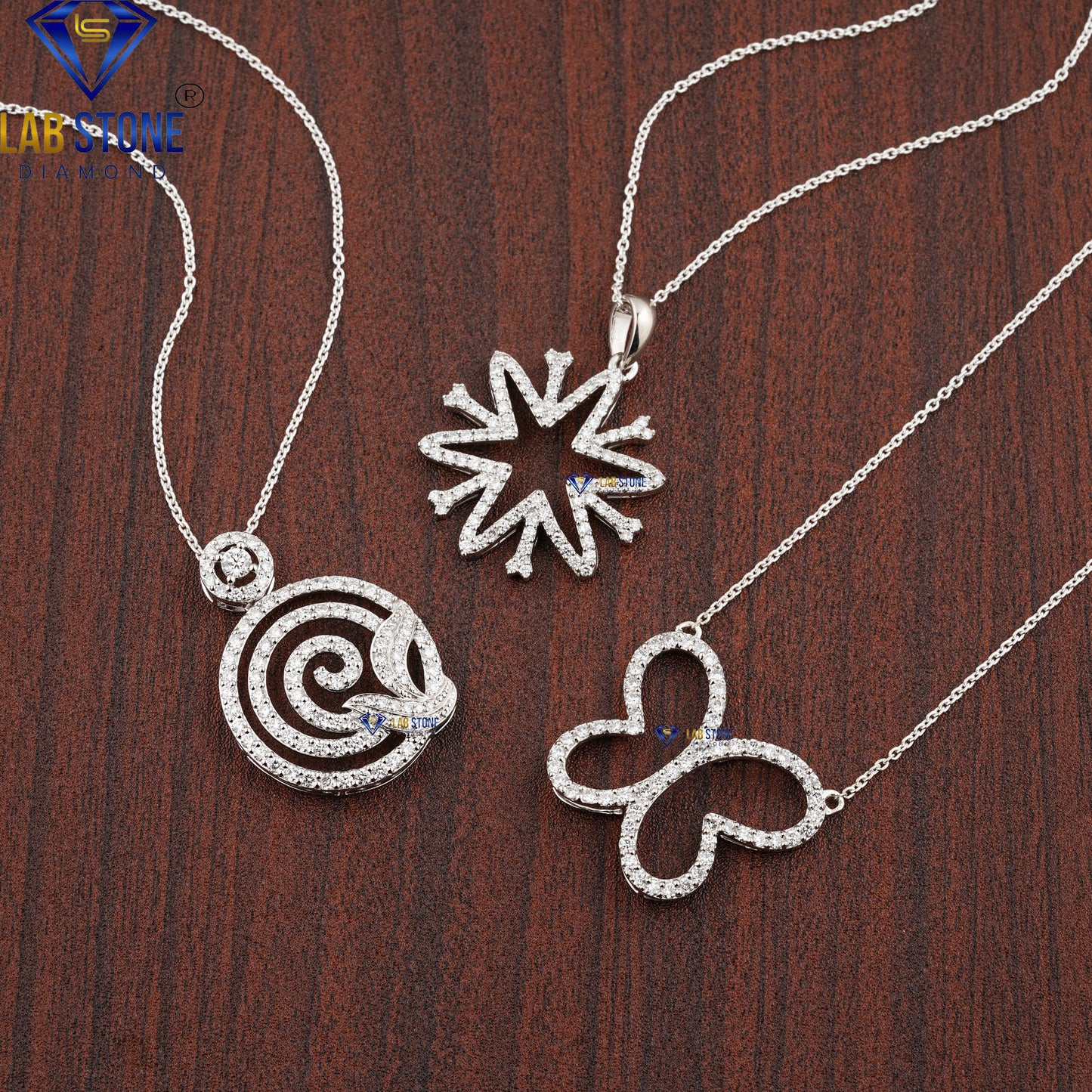 0.801 TDW Round Cut Diamond Pendant with Chain