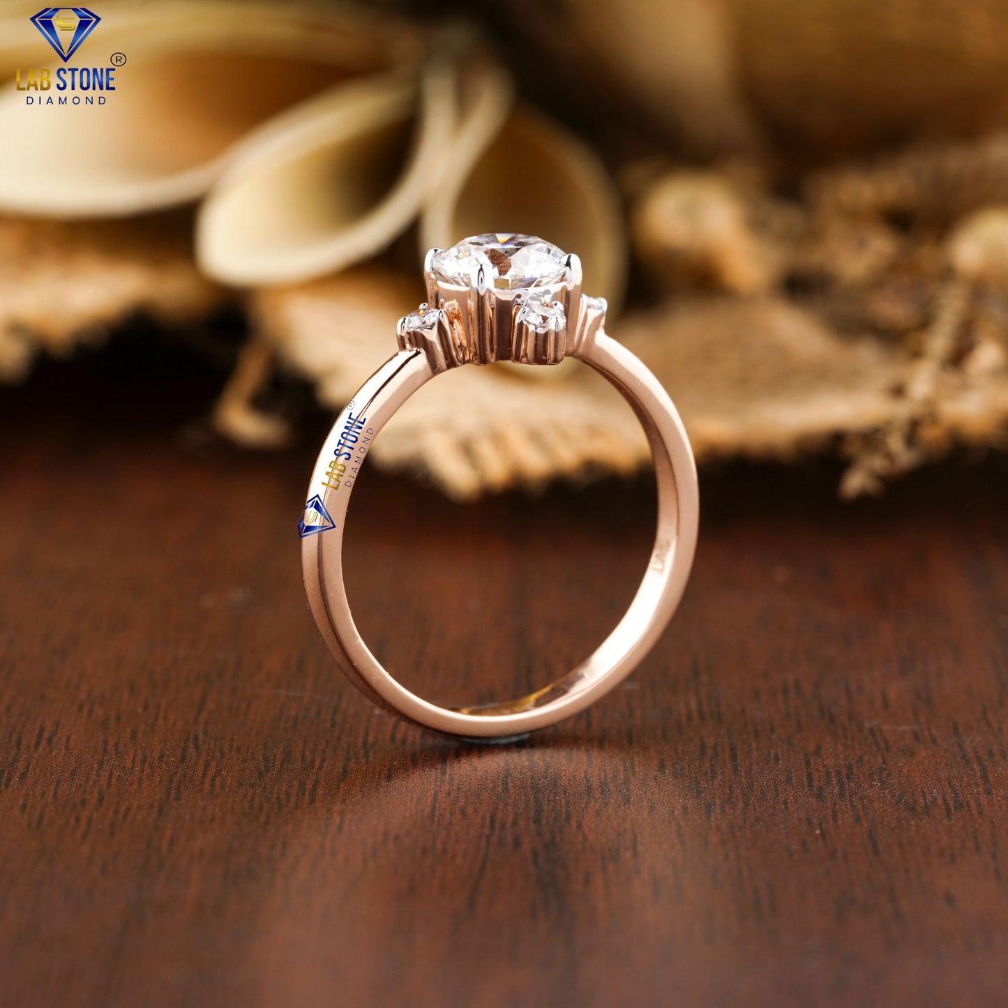 1.15 TDW Round Cut Women’s Engagement Diamond Ring