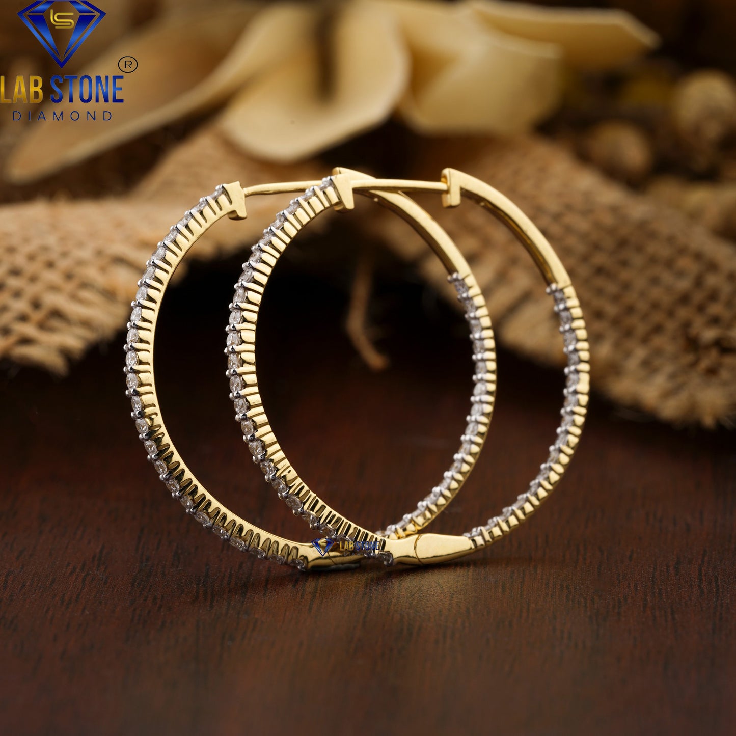 0.912 TDW Round Cut Diamond Hoop Earring
