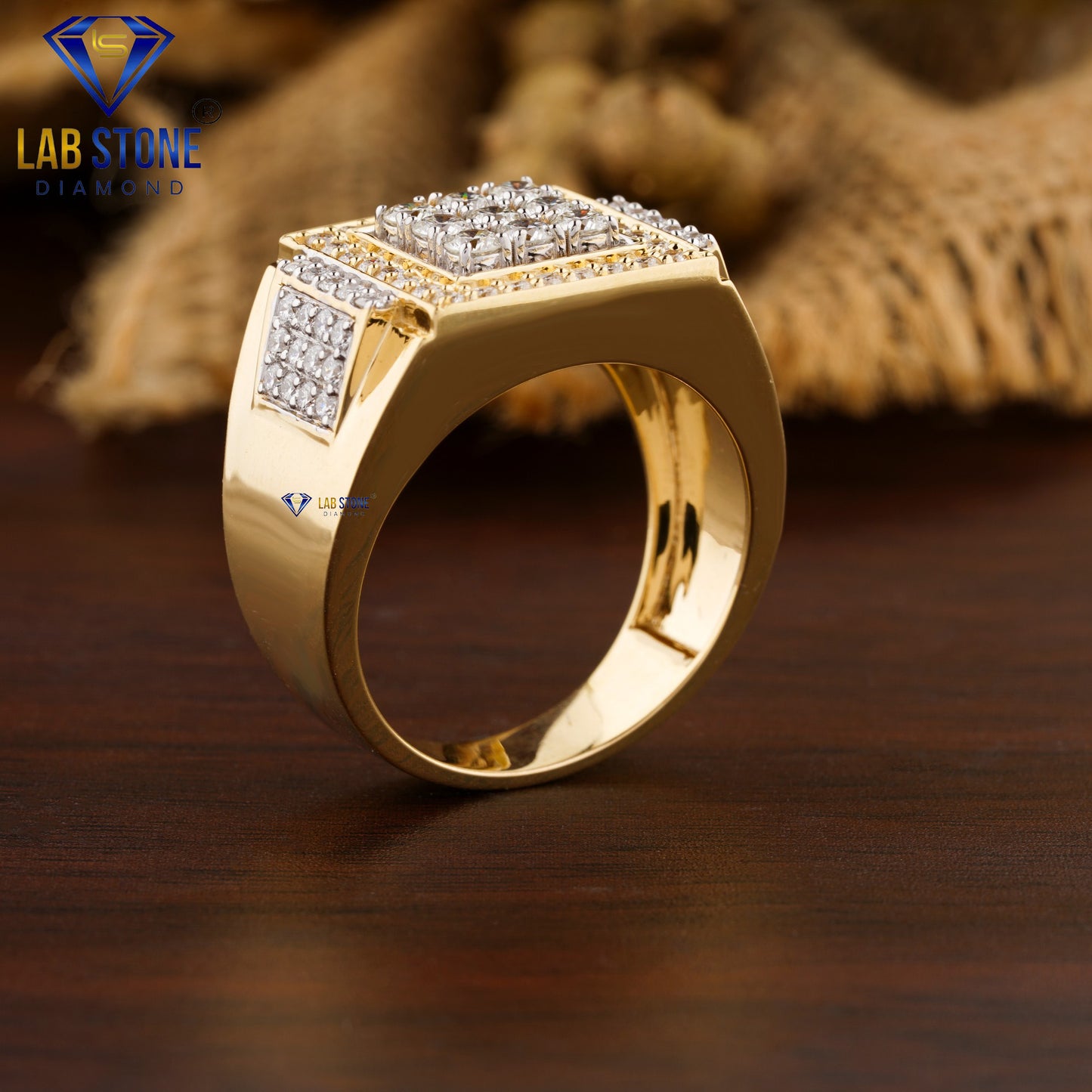 1.37 TDW Round Cut Men’s Diamond Engagement Ring