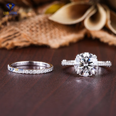 4.88 TDW Round Cut Diamond Women’s Ring with Band