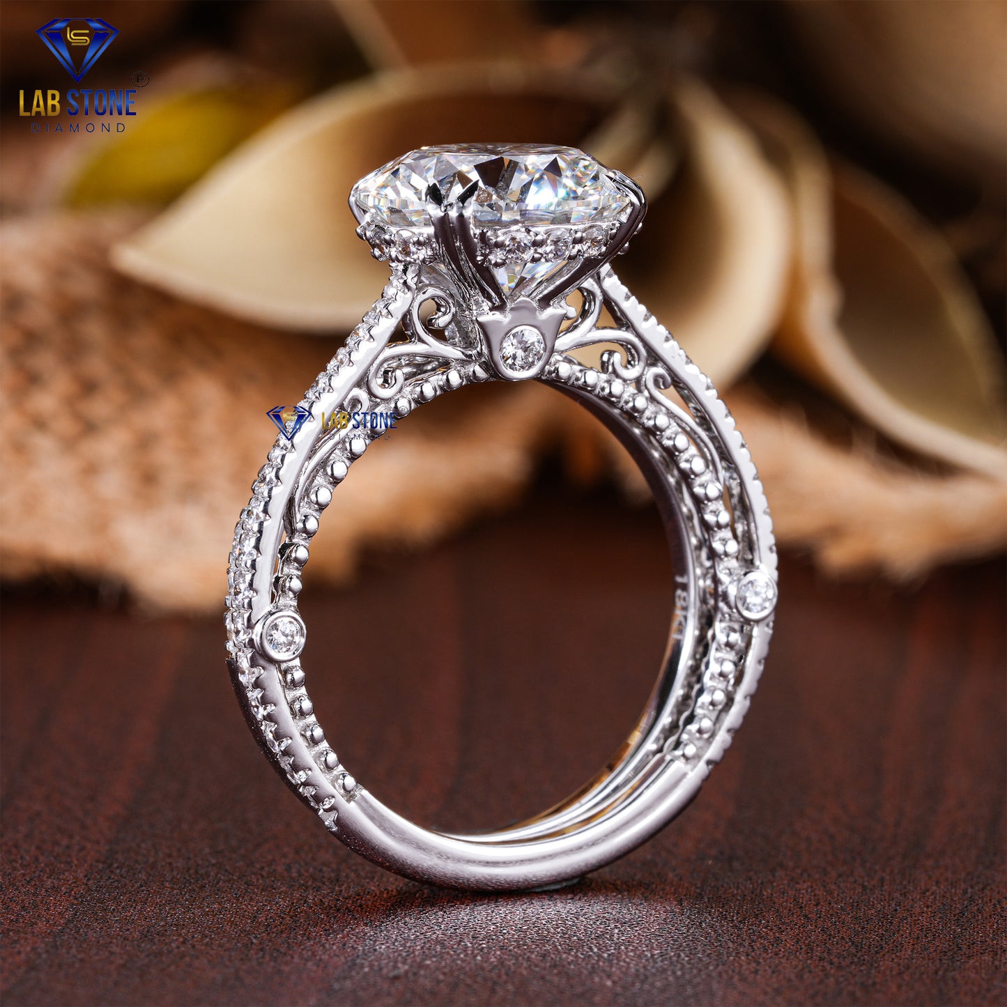 4.88 TDW Round Cut Diamond Women’s Ring with Band