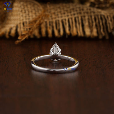0.87 TDW Pear Cut Women’s Solitaire Diamond Ring