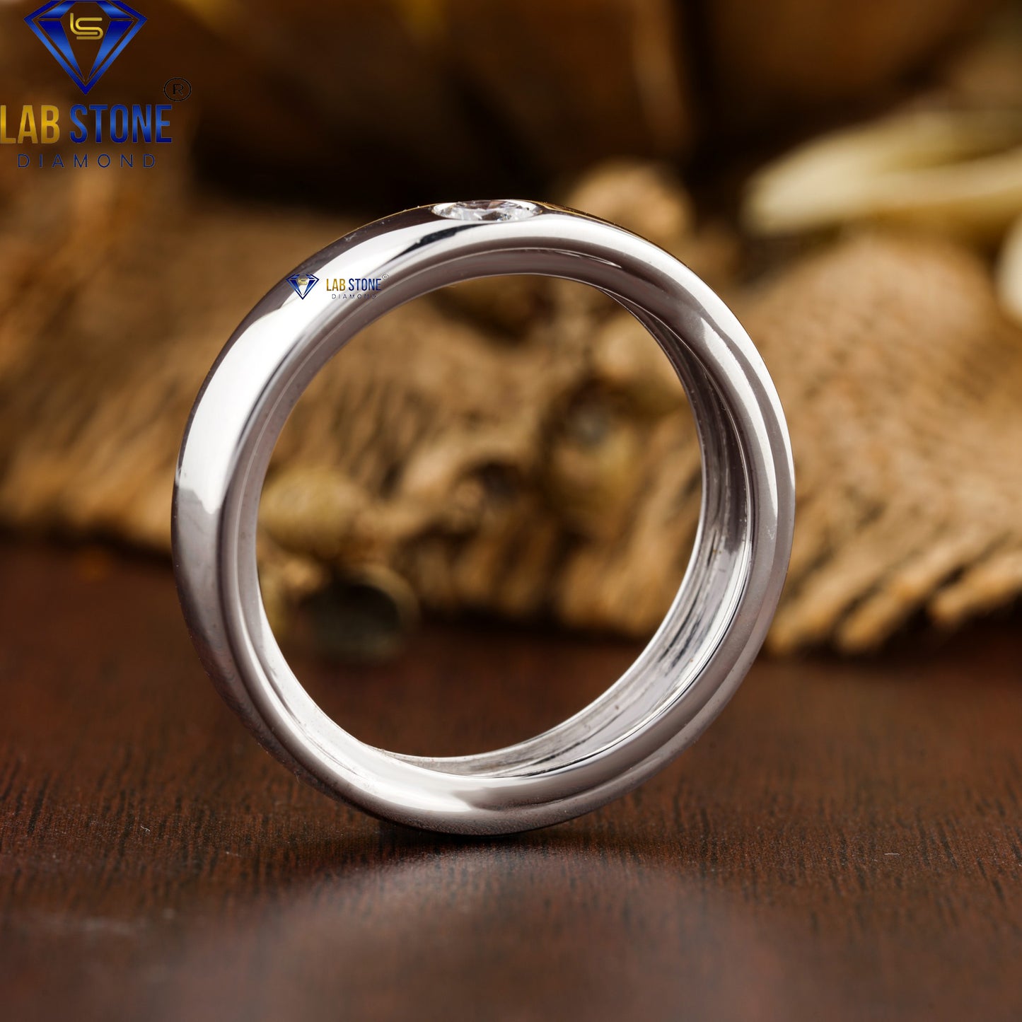 0.36 TDW Round Cut Diamond Solitaire Ring