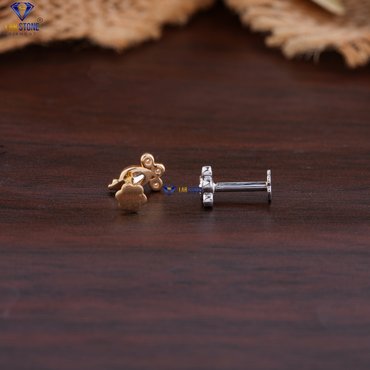 0.14 TDW Pear & Round Cut Diamond Piercing