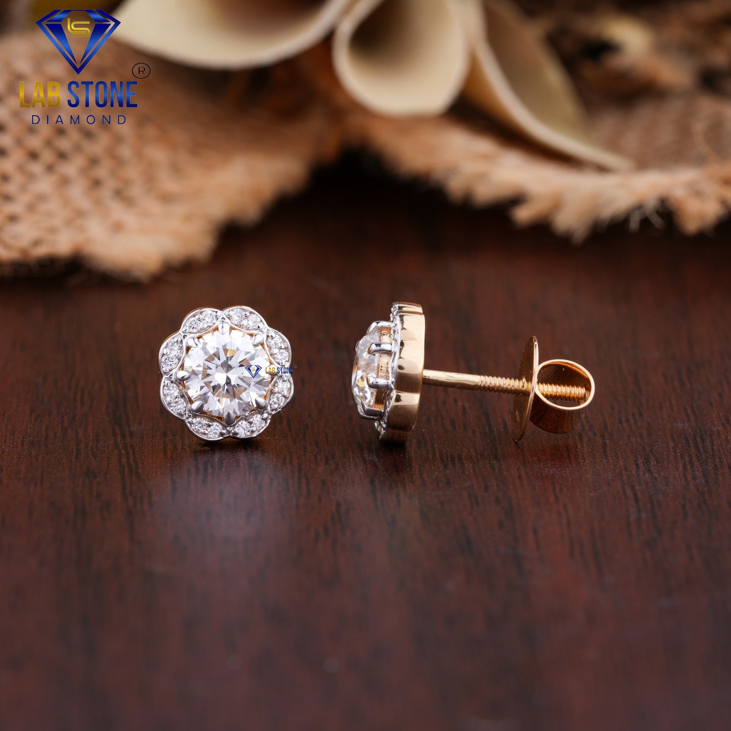 1.54 TDW Round Cut Diamond Stud Earring