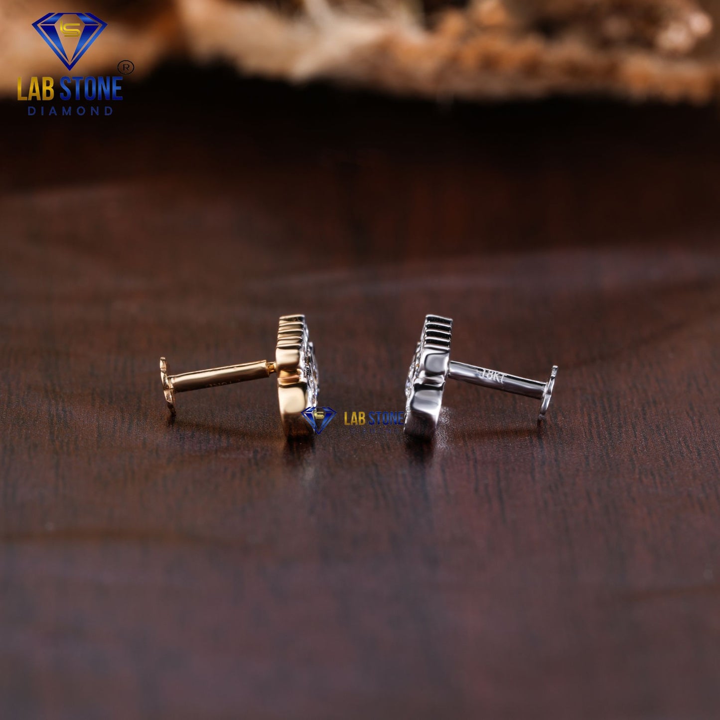 0.94 TDW Round Cut Diamond piercing