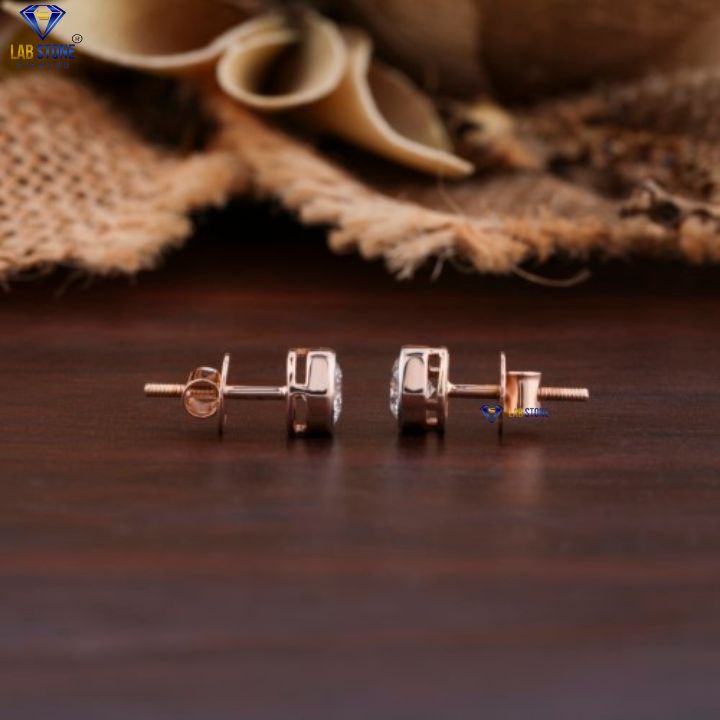 1.08 TDW Round Cut Diamond Solitaire Stud Earring