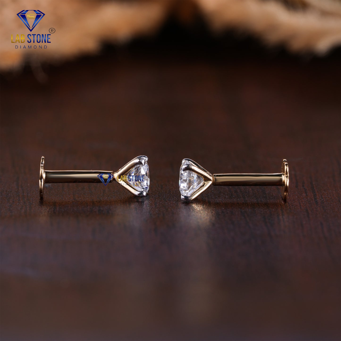 0.40 TDW Round Cut Diamond Piercing