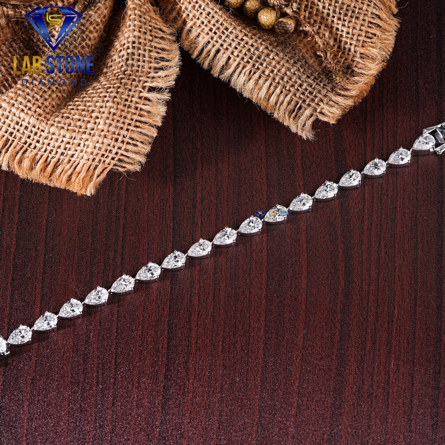 13.30 TDW Pear Cut Diamond Tennis Bracelet
