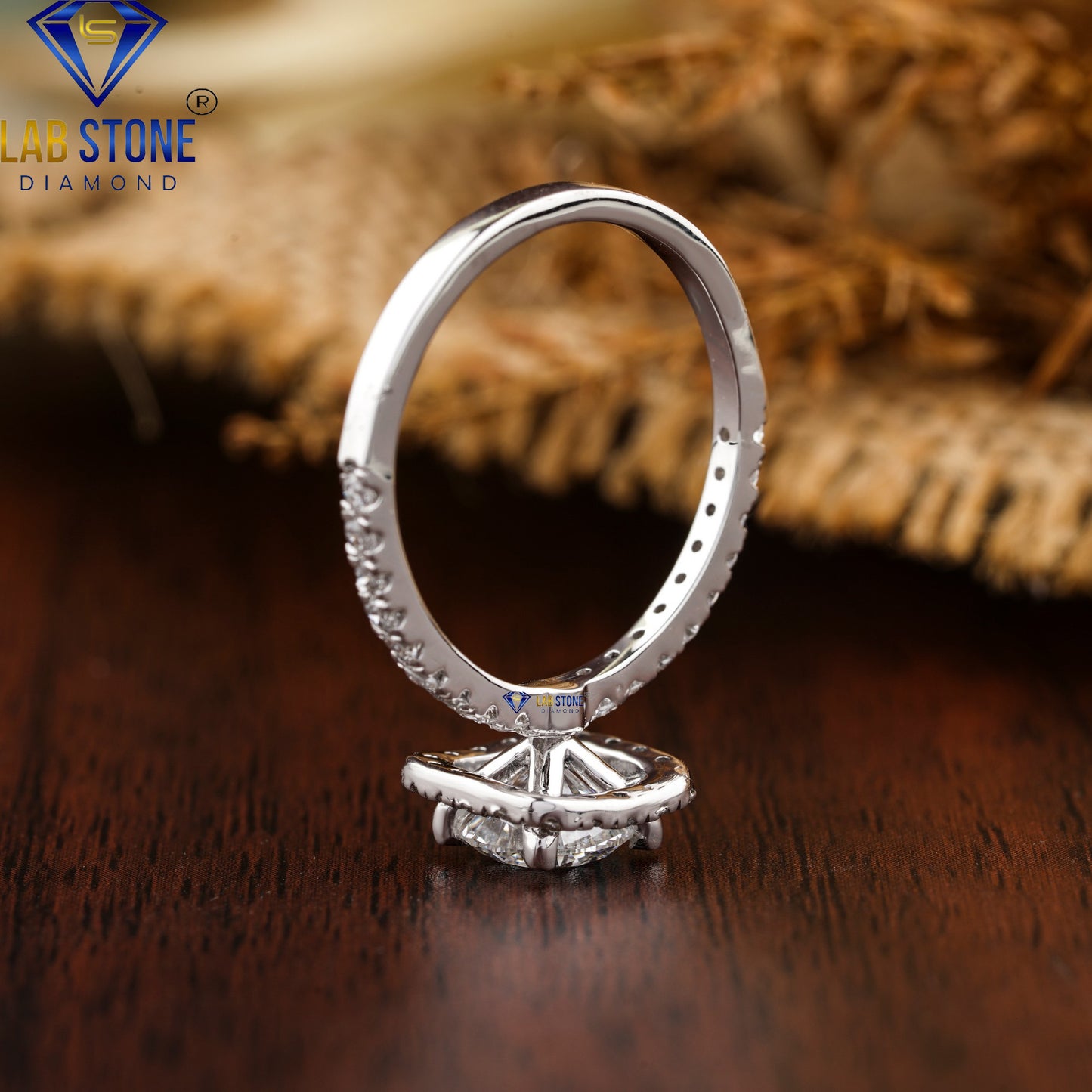 1.43 TDW Round Cut Diamond Halo Ring