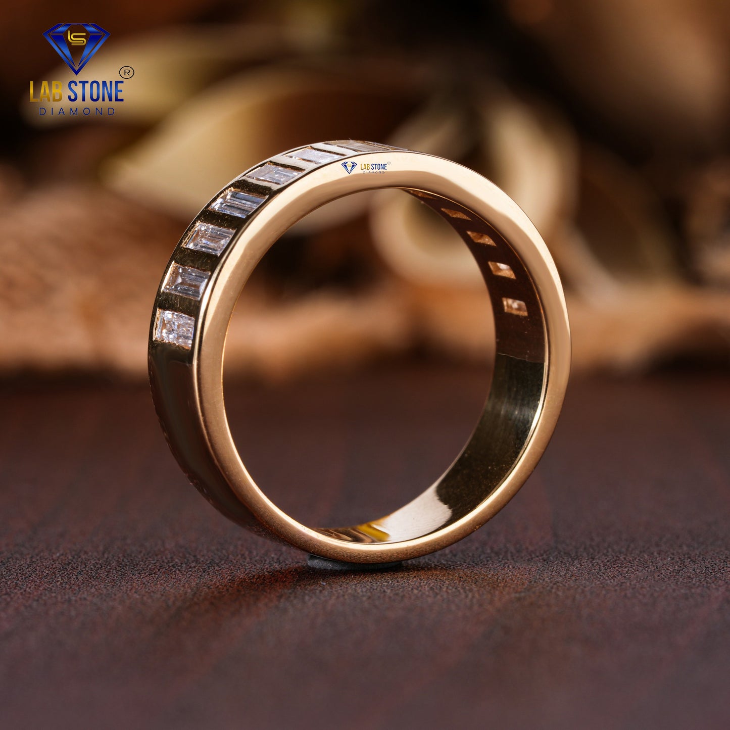 2.60 TDW Baguette Cut Diamond Women's Band