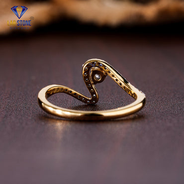 0.28 TDW Round Cut Diamond Engagement Ring