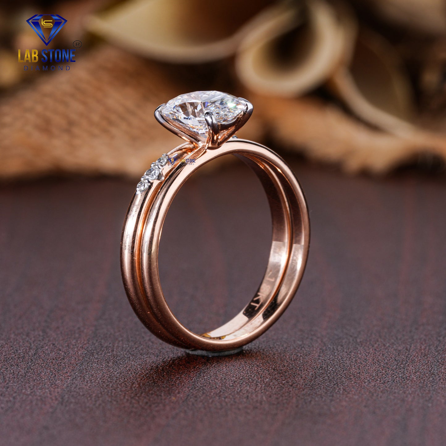 1.56 TDW Oval & Round Cut Diamond Women's Ring with Band