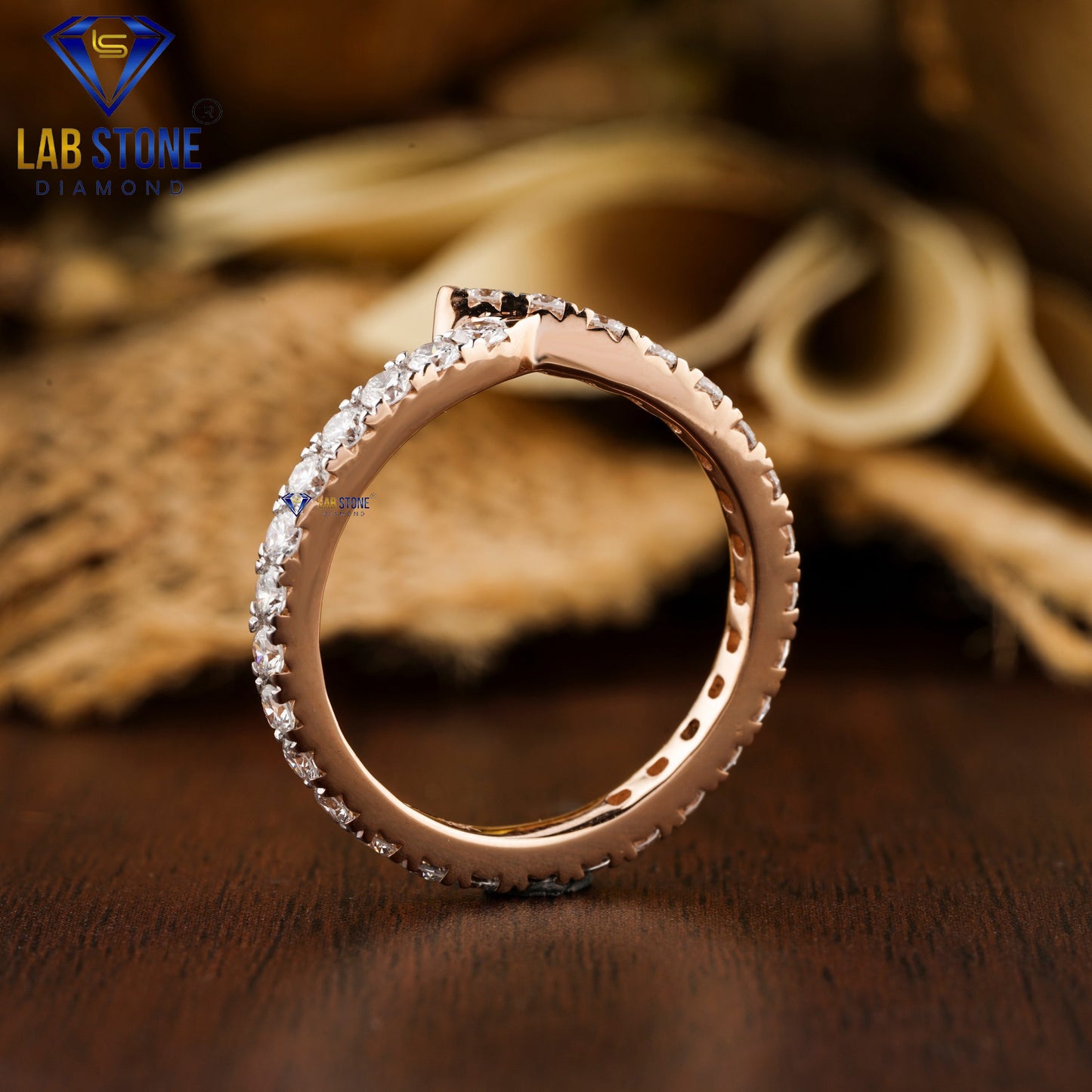 1.23 TDW Round Cut Women’s Diamond Band Ring