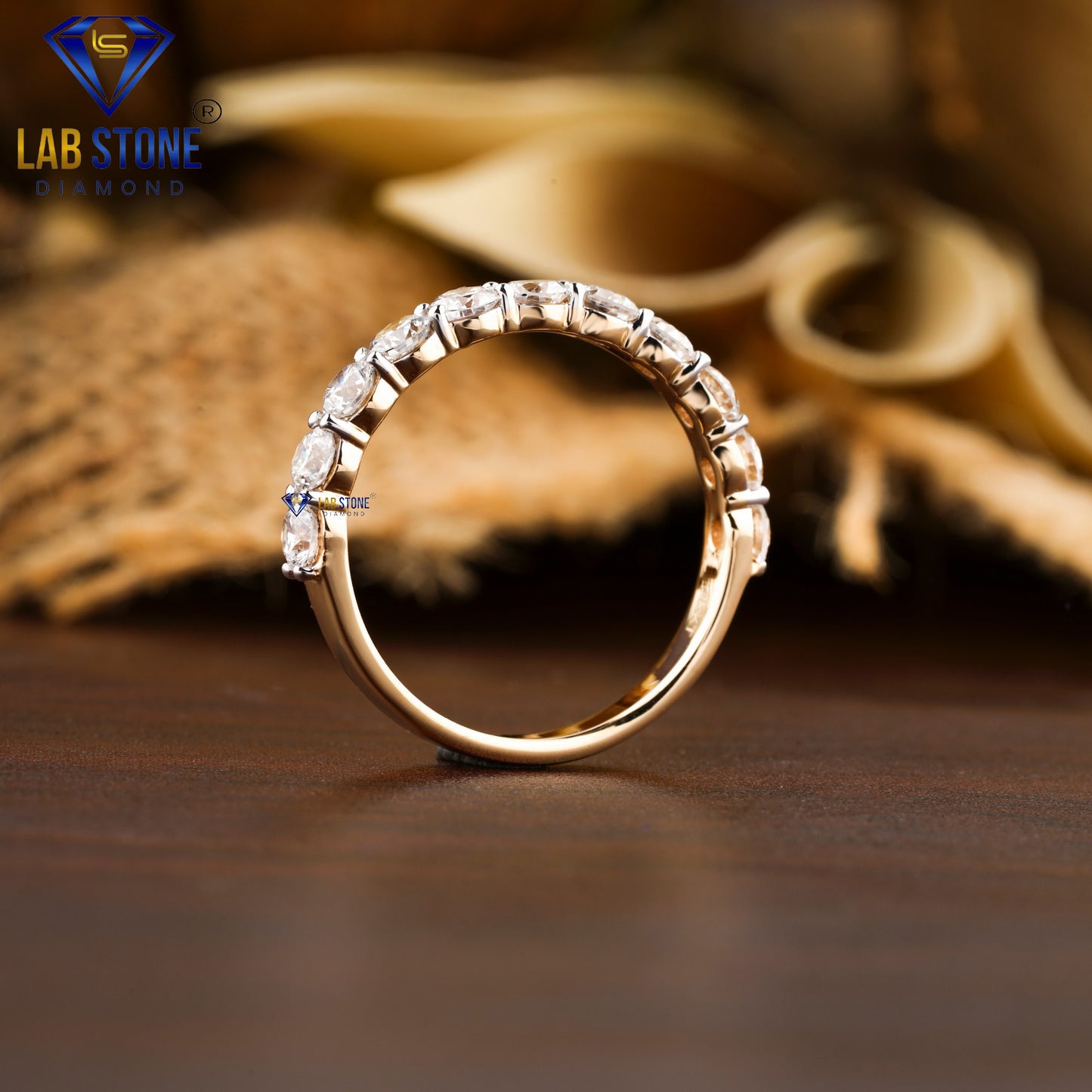 0.90 TDW Round Cut Women’s Diamond Band Ring