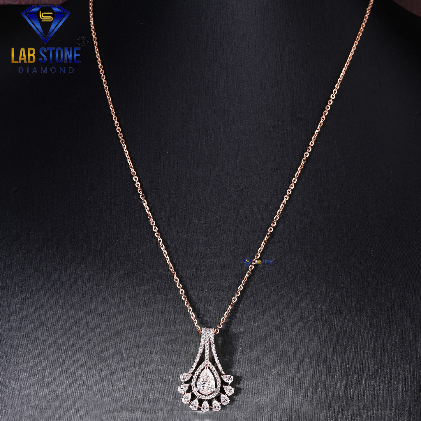 3.07 TDW Round & Pear Cut Diamond Custom Design