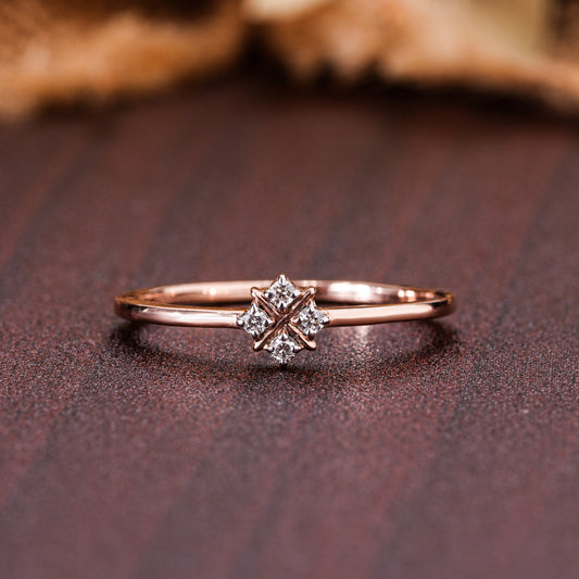 0.05 TDW Round Cut Diamond Women’s Engagement Ring