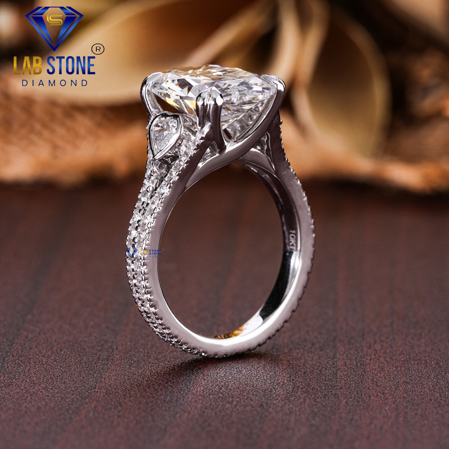 10.87 TDW Oval & Round Cut Women’s Engagement Diamond Ring