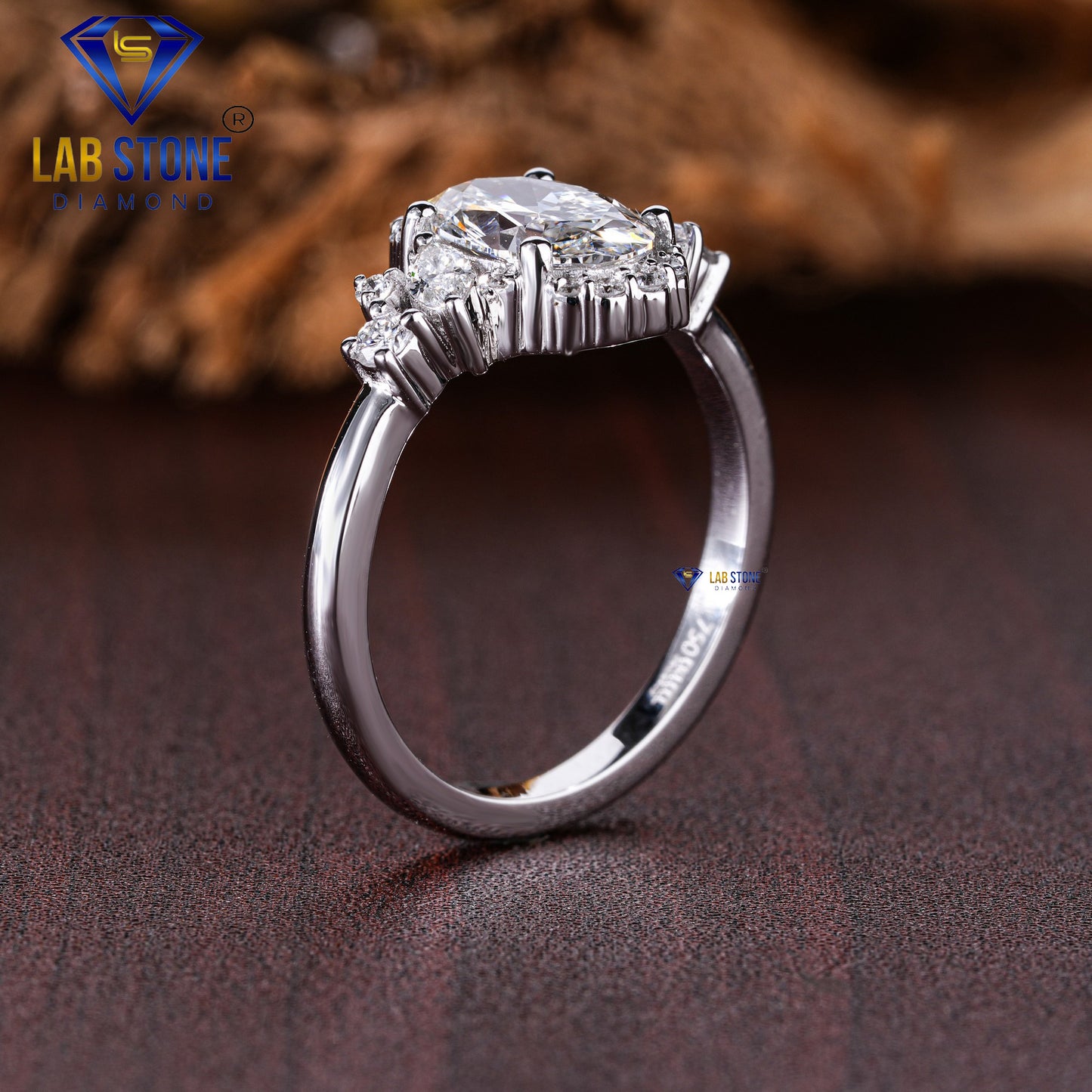 1.44 TDW Oval & Round Cut Women’s Engagement Diamond Ring