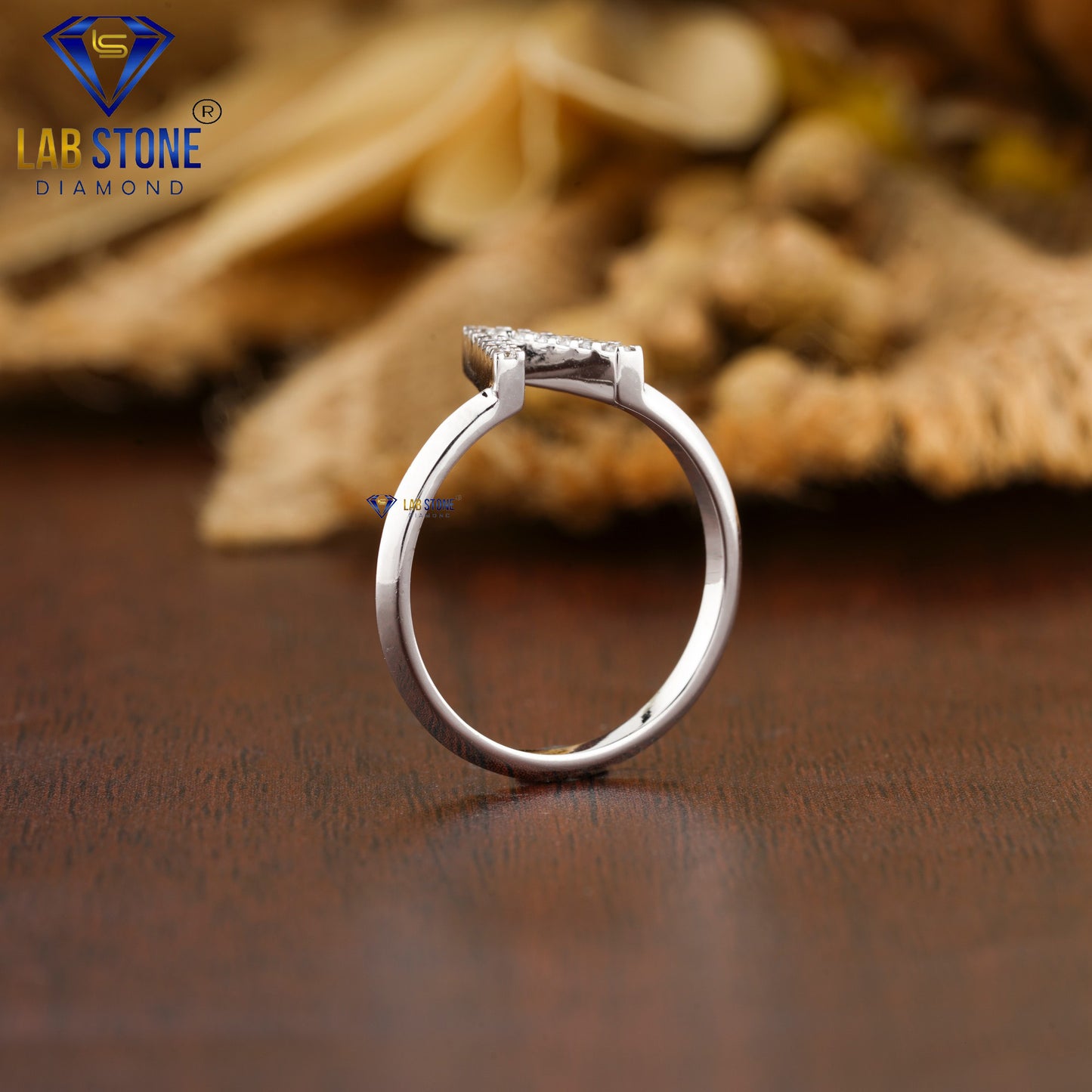 0.094 TDW Round Cut Women’s Engagement Diamond Ring