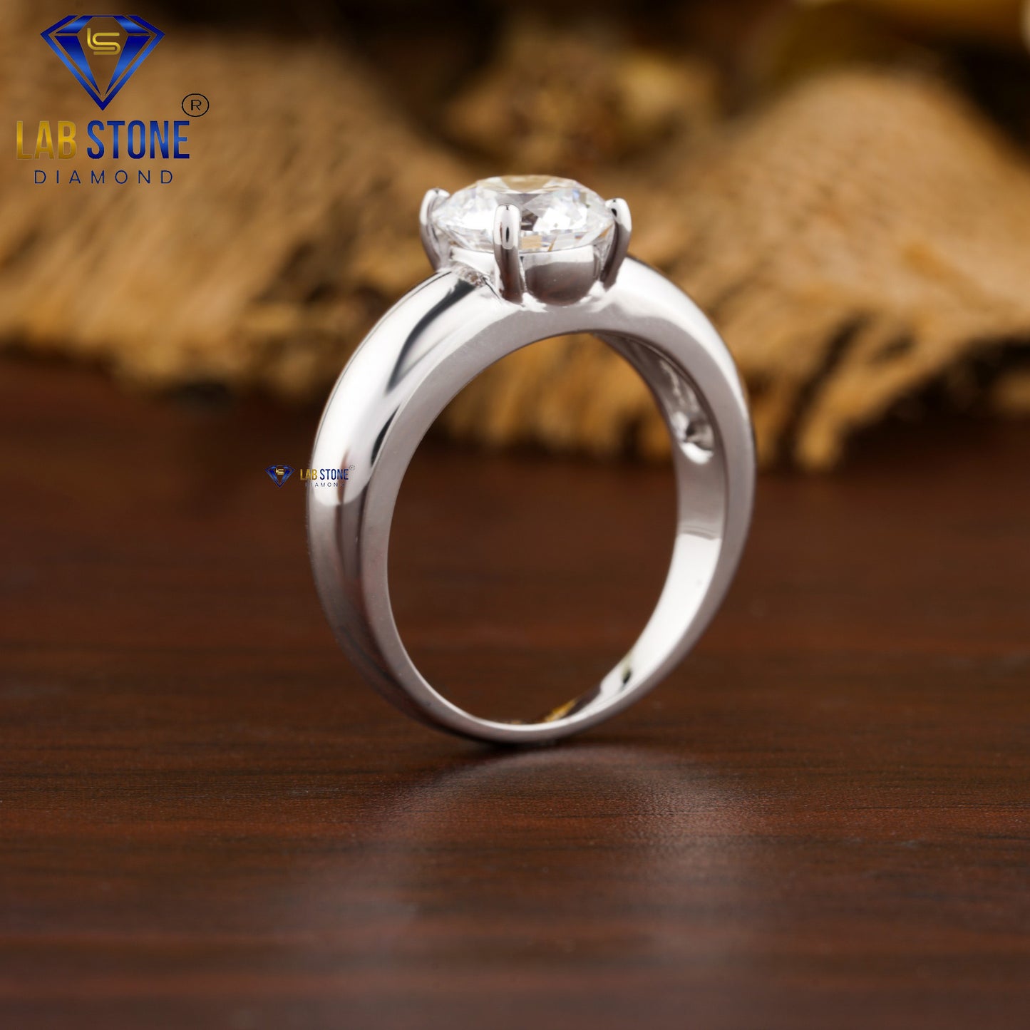 1.62 TDW Round Cut Women’s Solitaire Diamond Ring