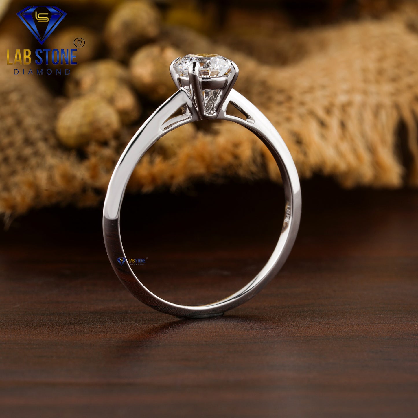 0.80 TDW Round Cut Women’s Solitaire Diamond Ring