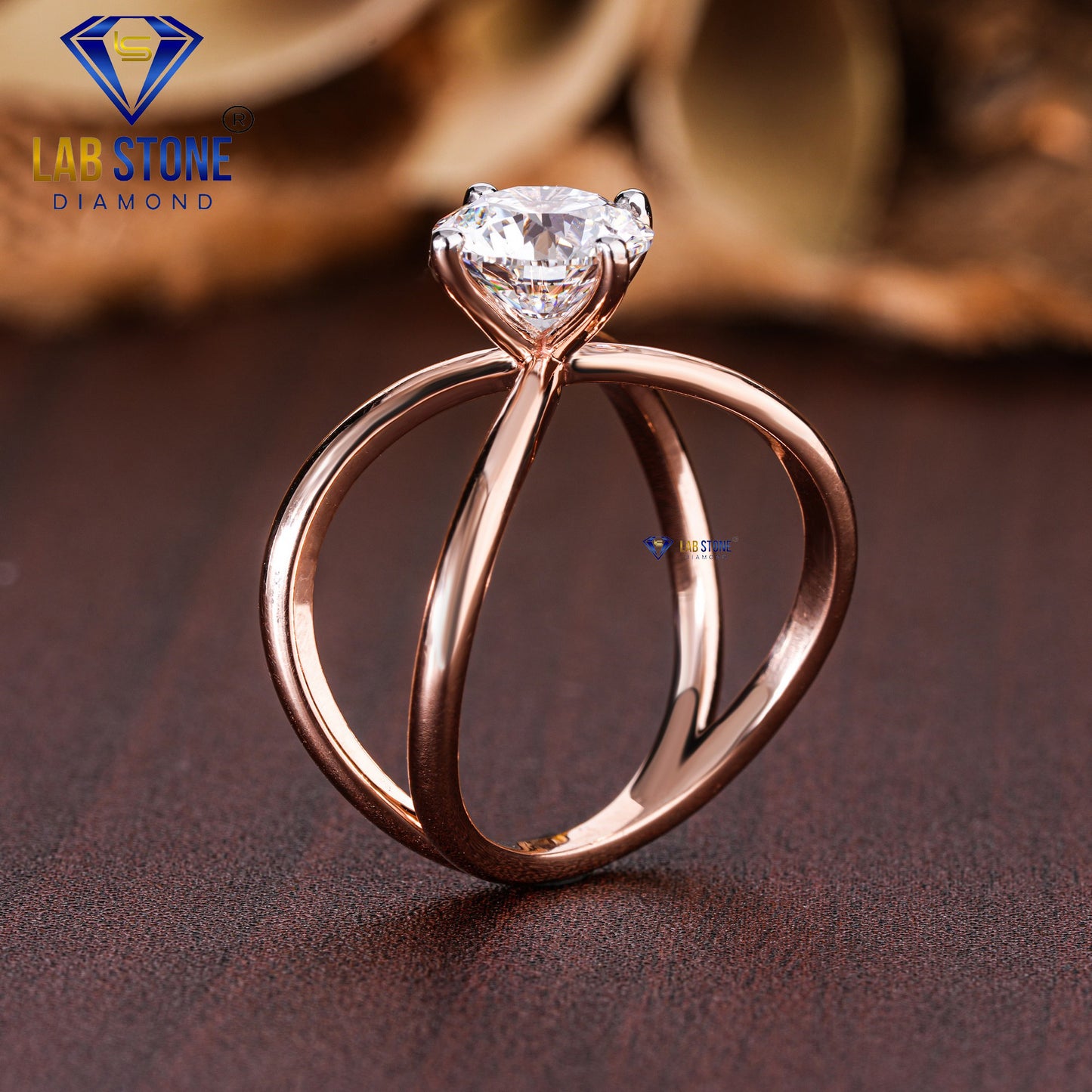 1.65 TDW Round Cut Women’s Split Band Solitaire Diamond Ring