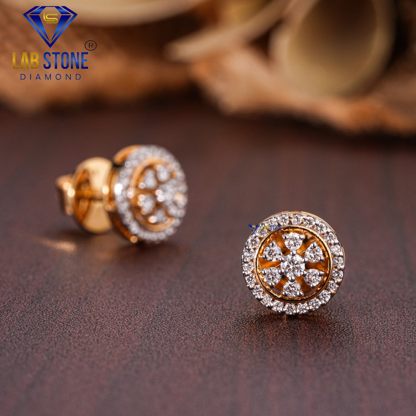 0.48 TDW Round Cut Diamond Stud Earring