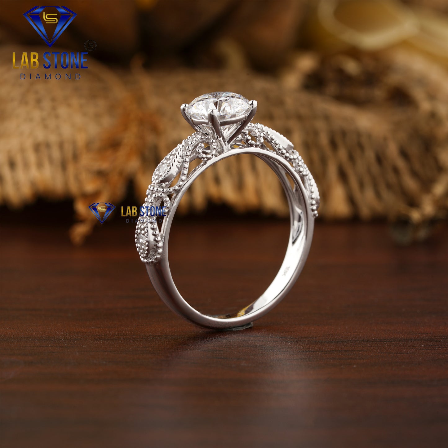 1.05 TDW Round Cut Women’s Engagement Diamond Ring