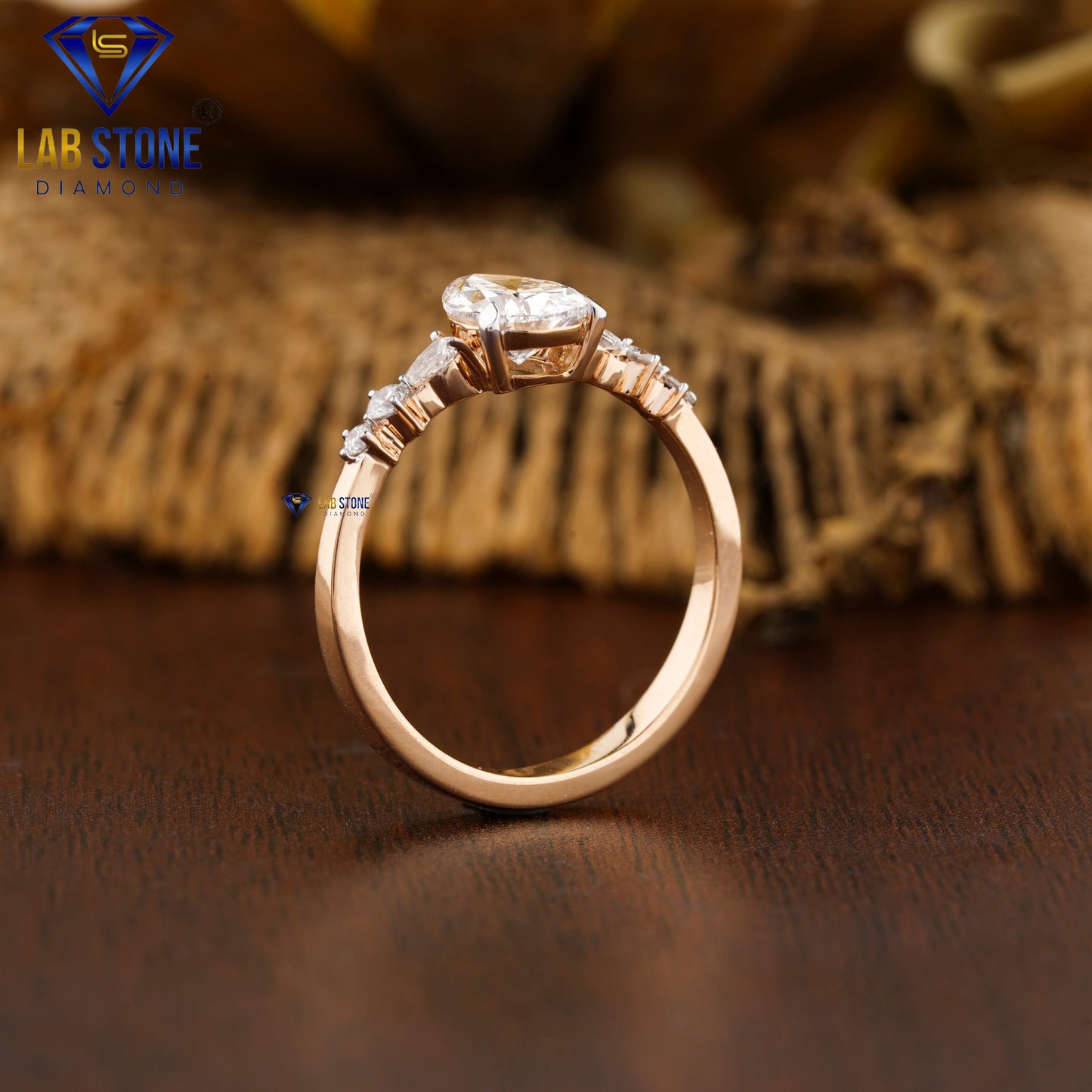 1.09 TDW Pear & Round Cut Women’s Engagement Diamond Ring