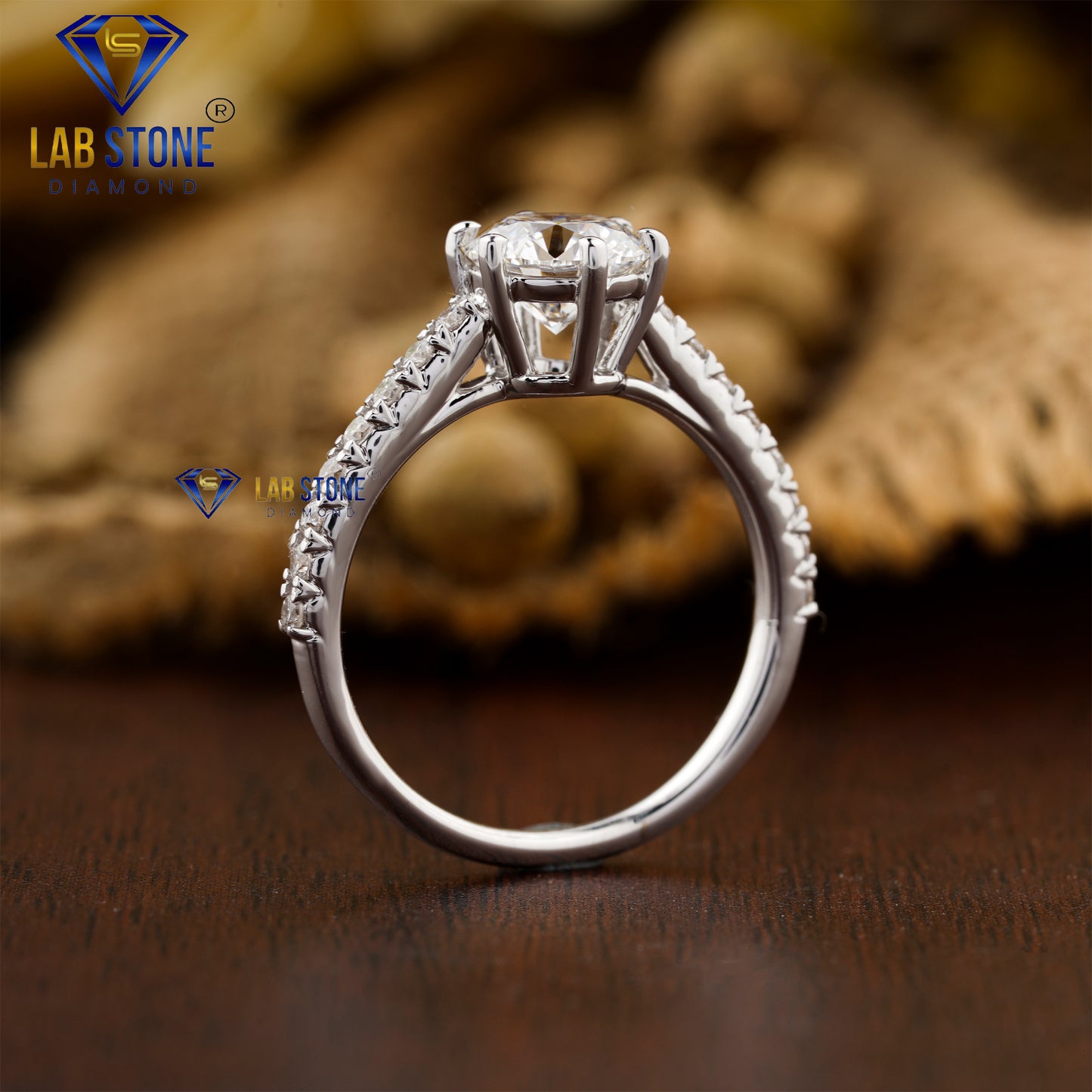 1.76 TDW Round Cut Women's Engagement Diamond Ring