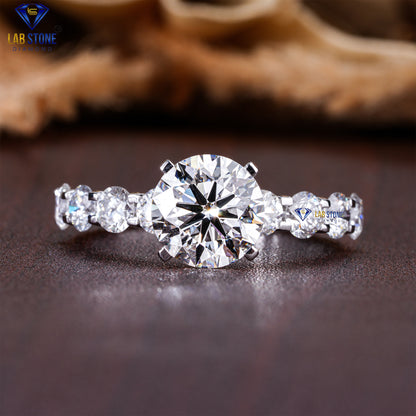 2.70 TDW Round Cut Diamond Women’s Engagement Ring