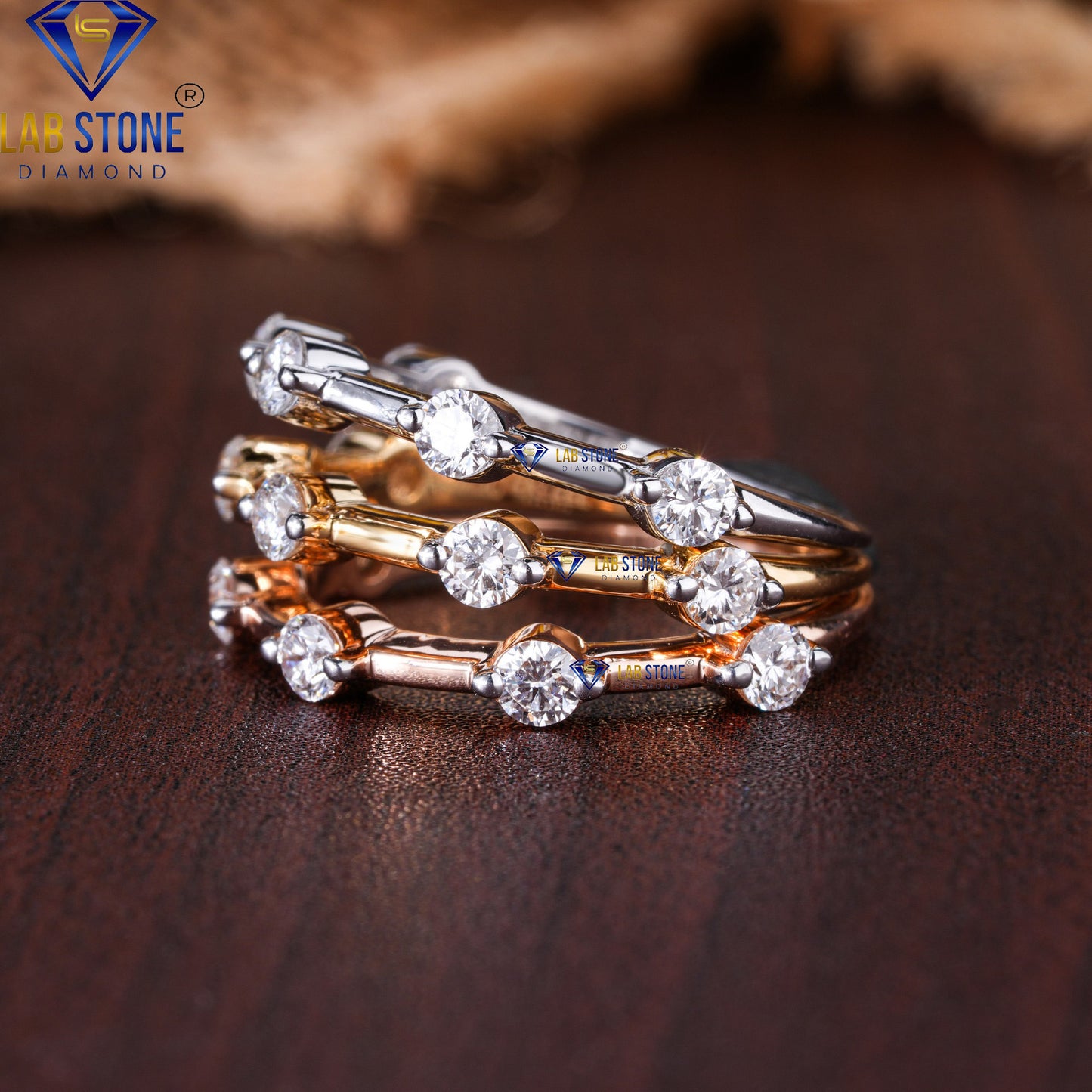 1.115 TDW Round Cut Diamond Women's Band