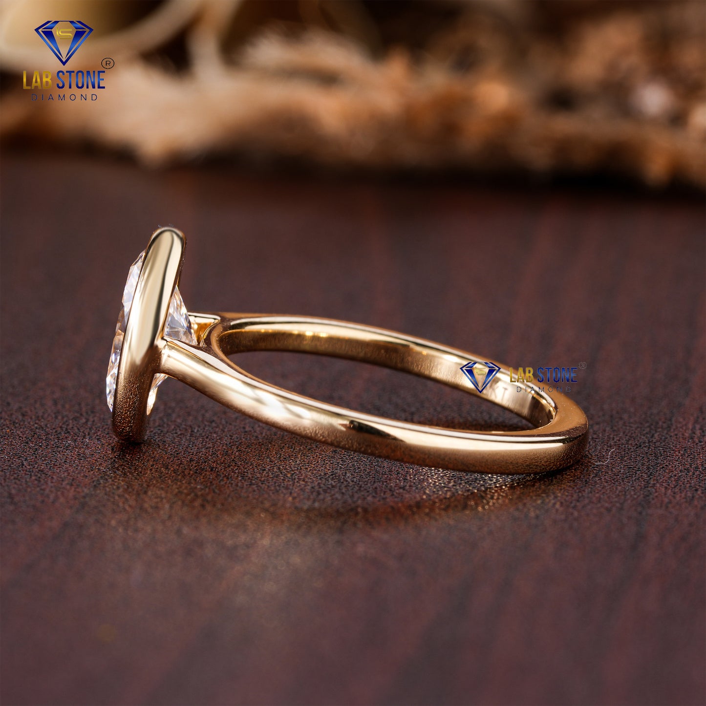 1.51 TDW Oval Cut Diamond Women’s Solitaire Ring