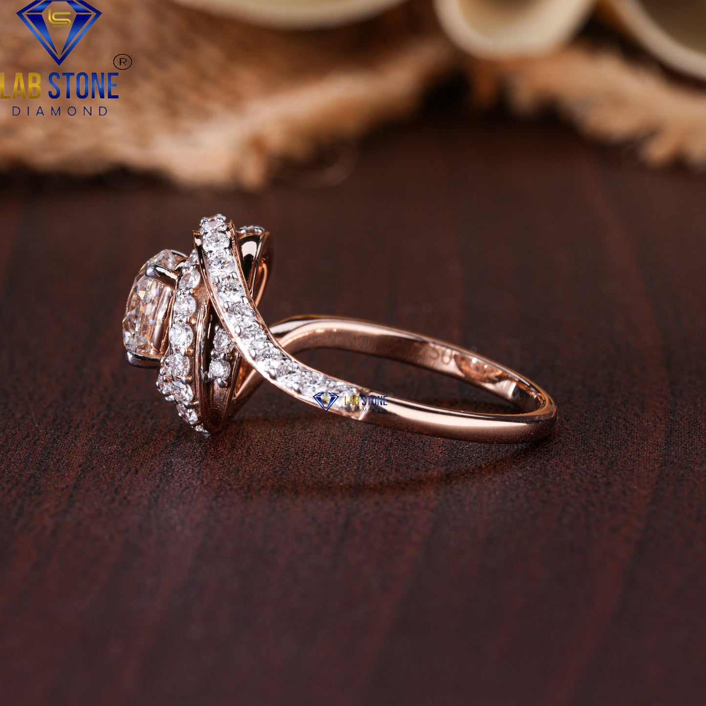 1.86 TDW Round Cut Diamond Women's Engagement Ring