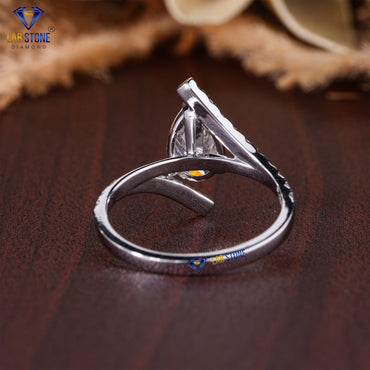 1.44 TDW Pear & Round Cut Diamond Women's Engagement Ring