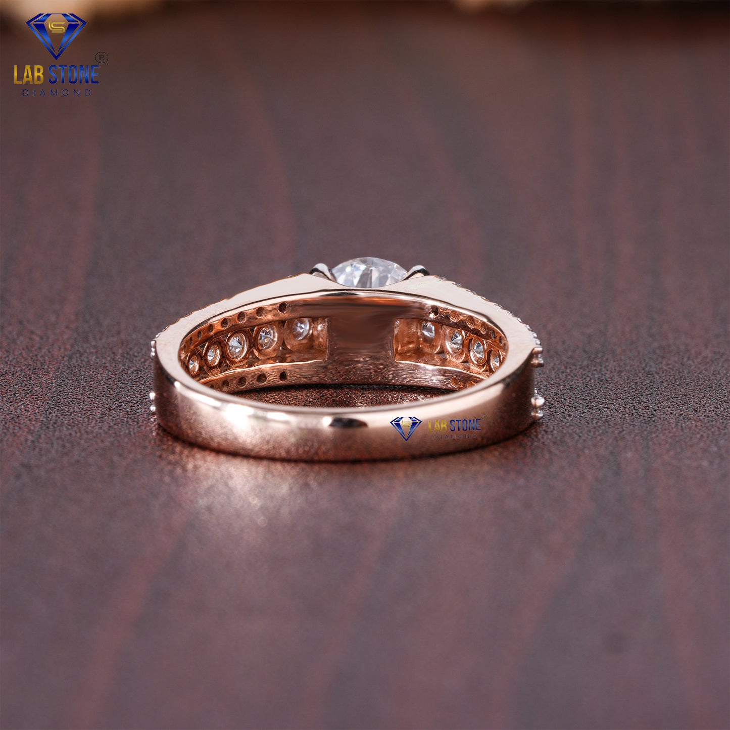 1.78 TDW Round Cut Diamond Women's Engagement Ring