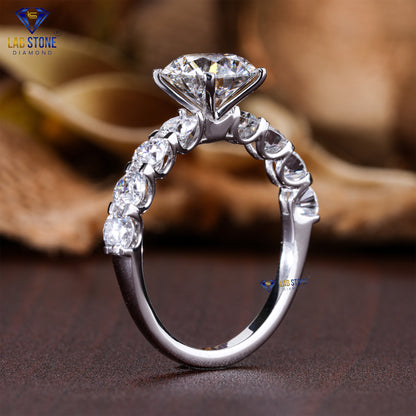 2.70 TDW Round Cut Diamond Women’s Engagement Ring
