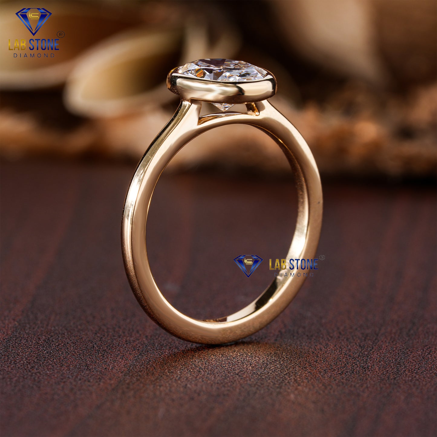 1.51 TDW Oval Cut Diamond Women’s Solitaire Ring