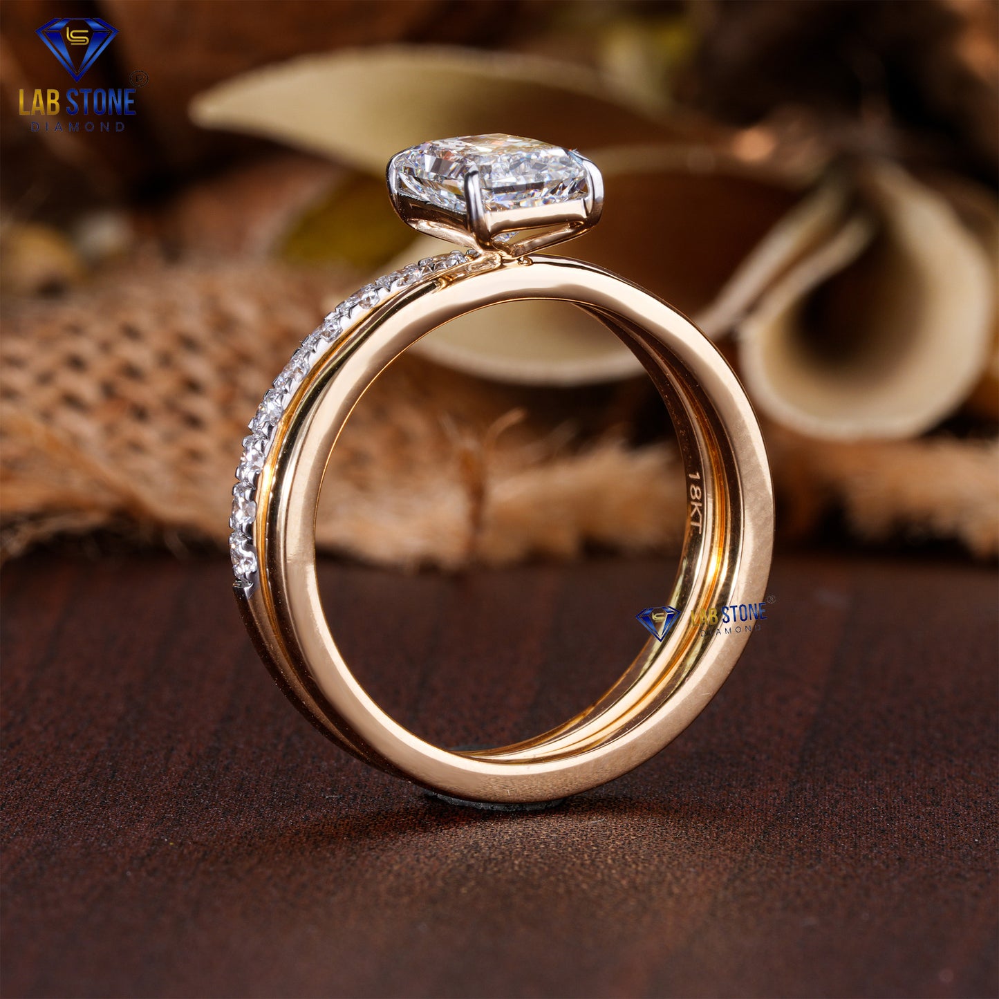 1.348 TDW Radiant & Round Cut Diamond Women’s Ring with Band