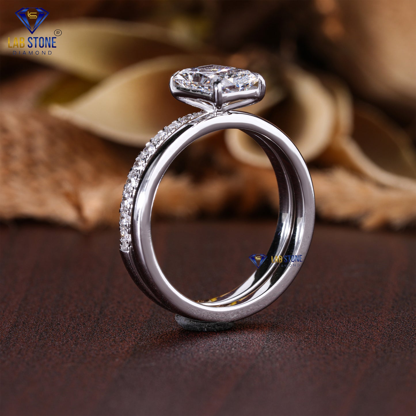 1.34 TDW Radiant & Round Cut Diamond Women's Ring with Band