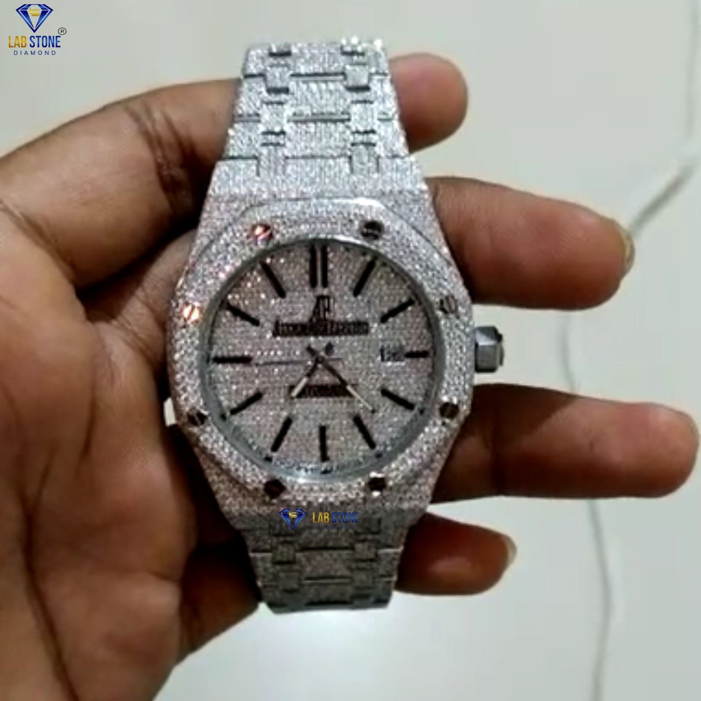 23.00 CT TDW Round Cut Diamond men's Watch