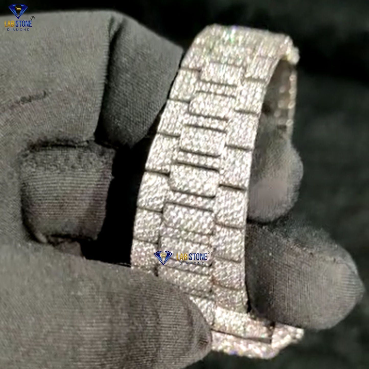 22.00 CT TDW Round Cut Diamond men's Watch